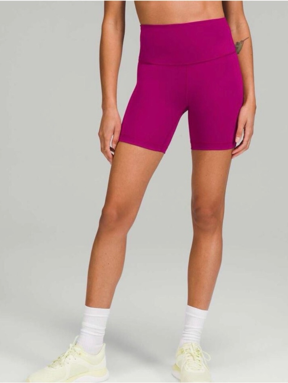 Lululemon wunder train High rise biker shorts size 2 with   8” inseam